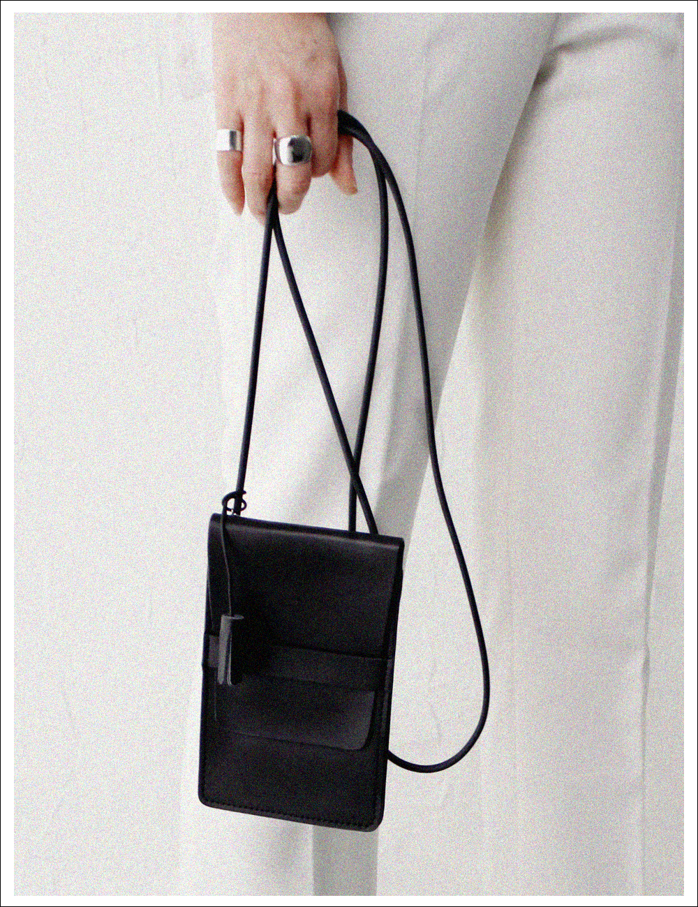 Melba leather phone cross bag_Black